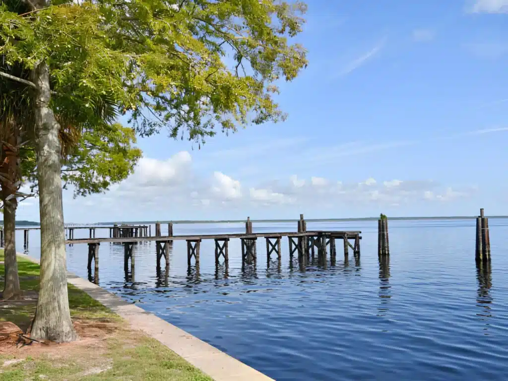 Commercial Seawall Construction in Orlando, FL | CVS Restorations